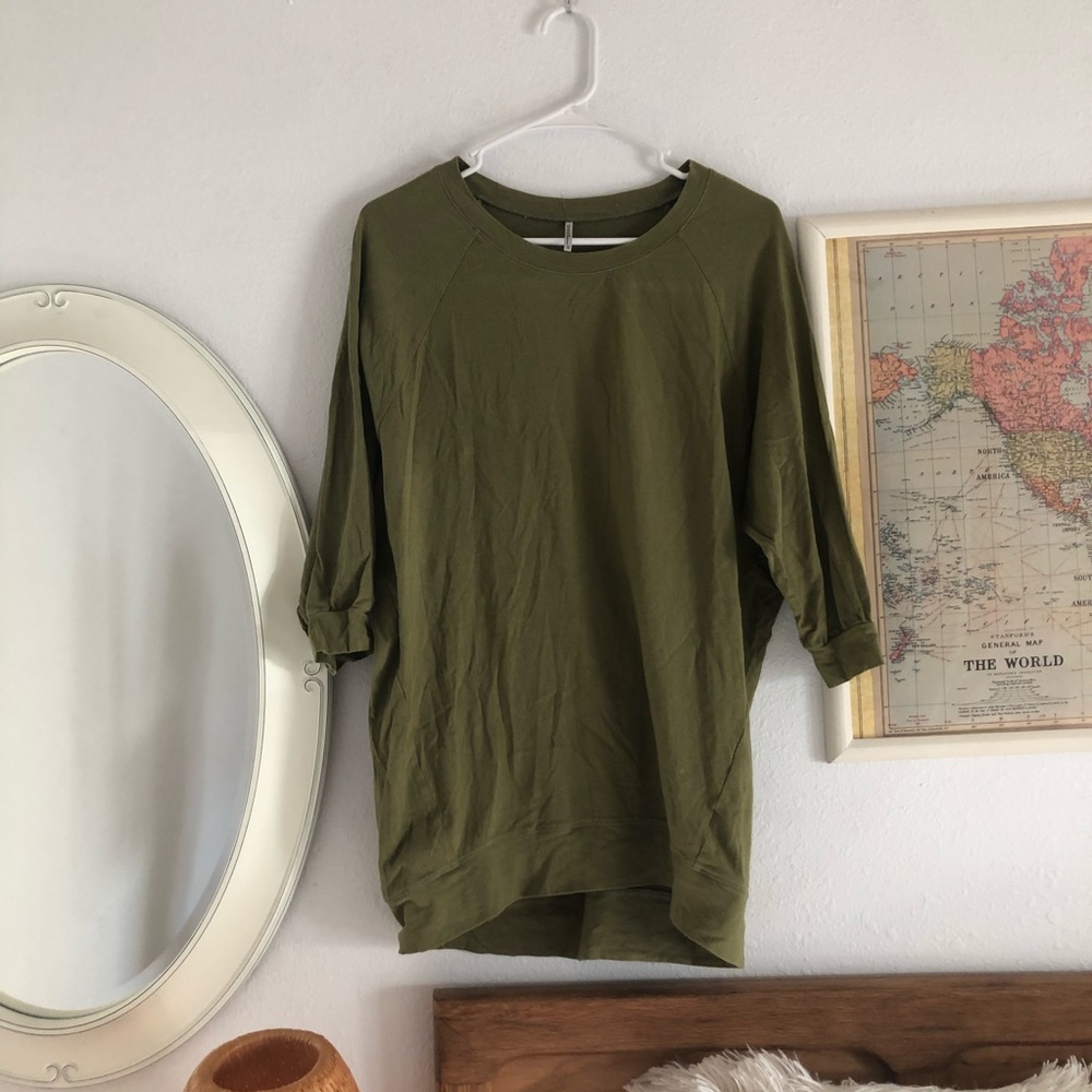 Olive piko top